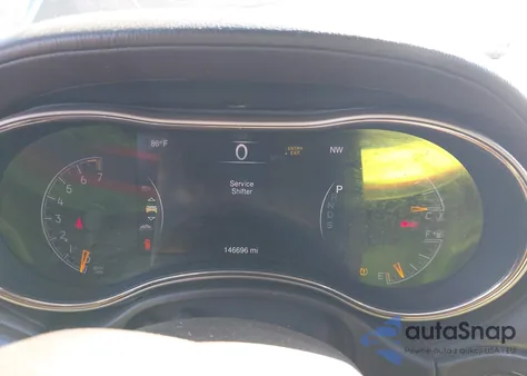 2014 Jeep Grand Cherokee Summit z USA, uszkodzony, nr VIN 1C4RJFJG6EC382317